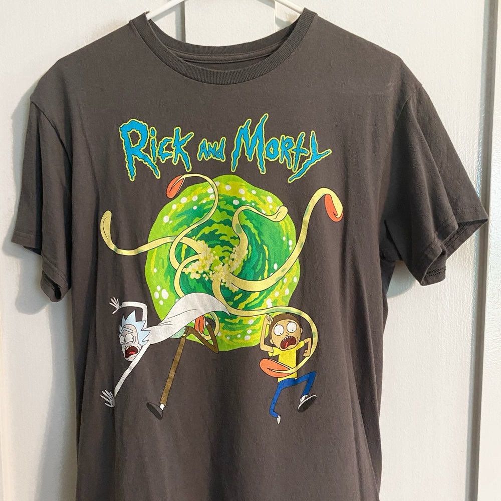 Rick and Morty Graphic t-shirt Medium